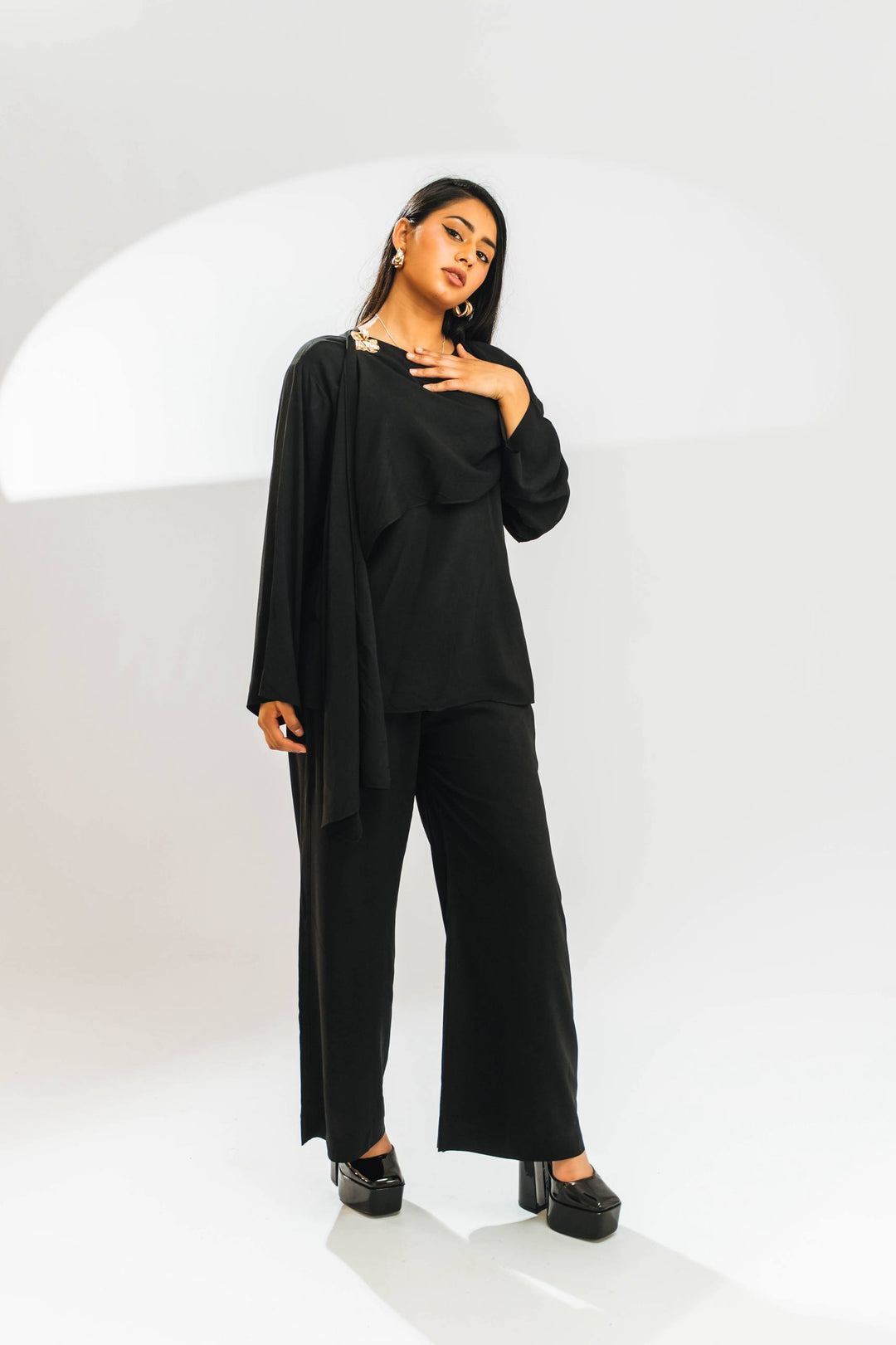 Élan Noir Buckle Coord Set