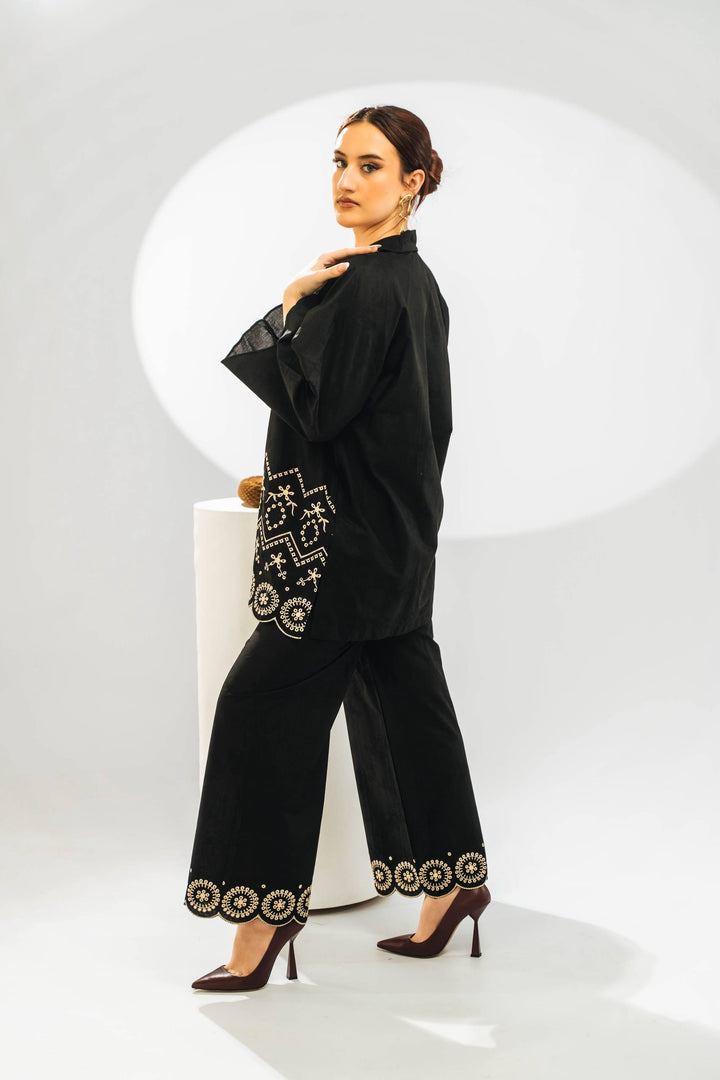 Ébène Cutwork Coord Set