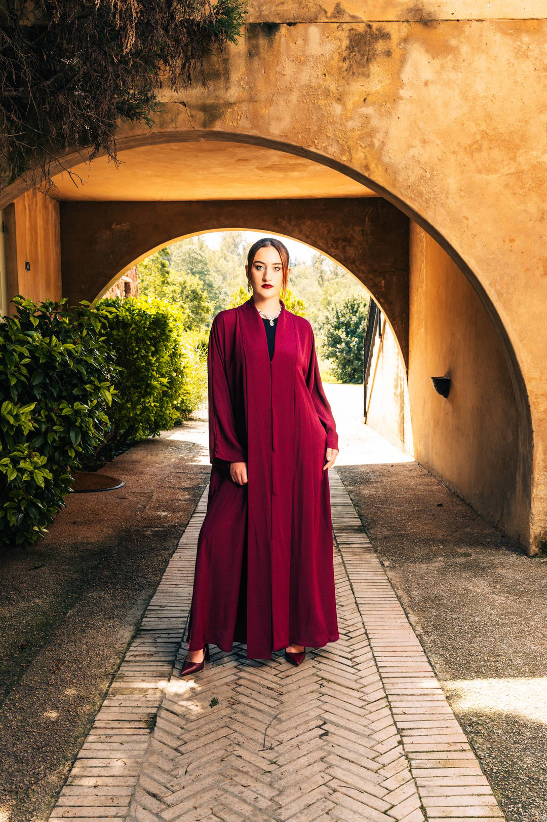 Layali maroon